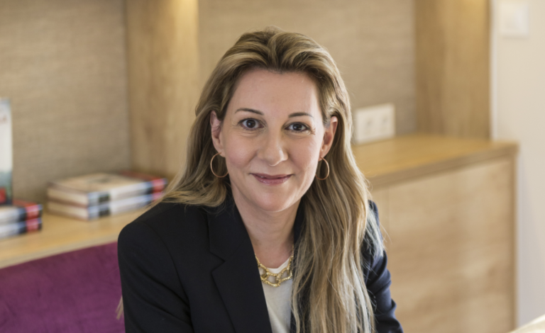 Eva García Sáenz de Urturi